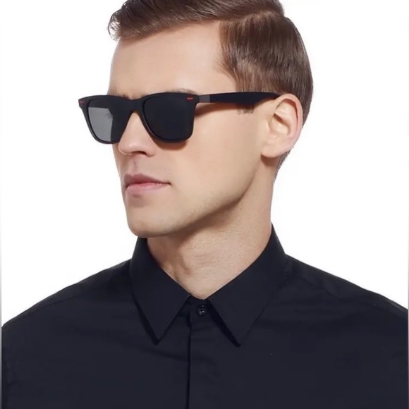 Polarized Sunglasses - Picture 5 of 5